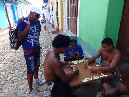 Menschen in Trinidad Kuba Kulturonline.ch